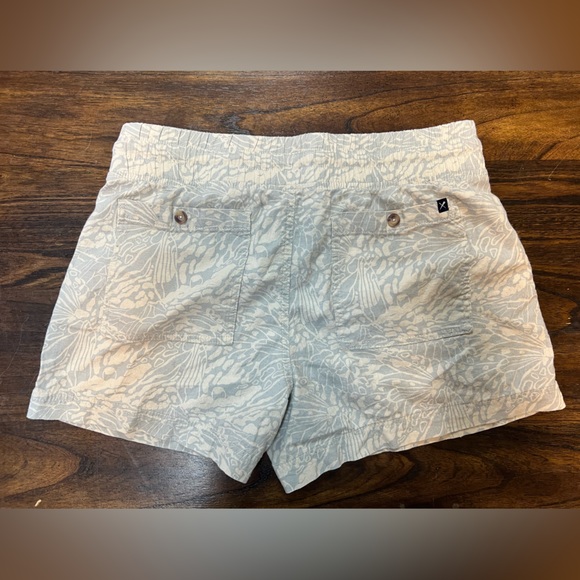 Denver Hayes linen shorts - Picture 2 of 3